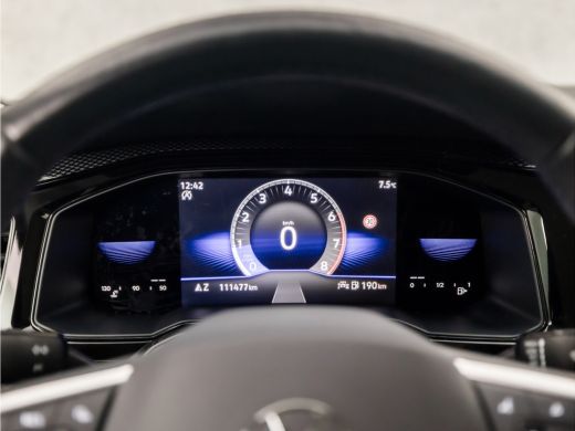 Volkswagen Polo 1.0 TSI Life Sport (VIRTUAL COCKPIT, APPLE CARPLAY, GROOT NAVI, CLIMATE, STOELVERWARMING, CAMERA,... ActivLease financial lease