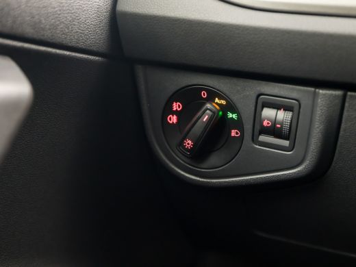 Volkswagen Polo 1.0 TSI Sportline (APPLE CARPLAY, GROOT NAVI, ADAPTIVE CRUISE, SPORTSTOELEN, LM VELGEN, ARMSTEUN,... ActivLease financial lease