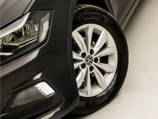 Volkswagen Polo 1.0 TSI Sportline Automaat (GROOT NAVI, ADAPTIVE CRUISE, PARKEERSENSOREN, SPORTSTOELEN, LM VELGEN... ActivLease financial lease