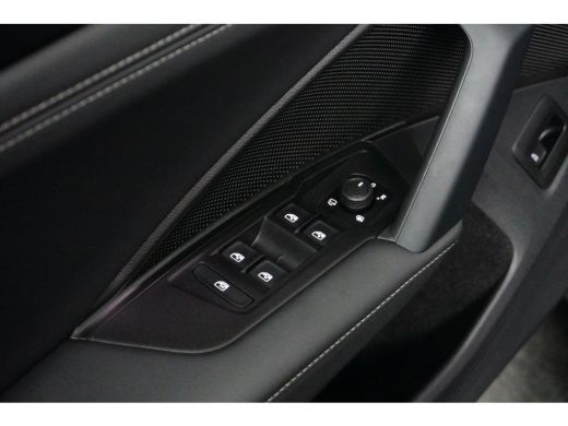 Volkswagen Tiguan 1.5 eTSI 150PK DSG-7 Life Edition | TREKHAAK | CAMERA | STANDKACHEL | STUUR + STOELVERW. | APP CO... ActivLease financial lease