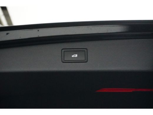 Volkswagen Tiguan 1.5 eTSI 150PK DSG-7 Life Edition | TREKHAAK | CAMERA | STANDKACHEL | STUUR + STOELVERW. | APP CO... ActivLease financial lease