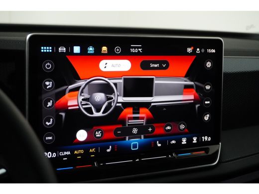 Volkswagen Tiguan 1.5 eTSI 150PK DSG-7 Life Edition | TREKHAAK | CAMERA | STANDKACHEL | STUUR + STOELVERW. | APP CO... ActivLease financial lease