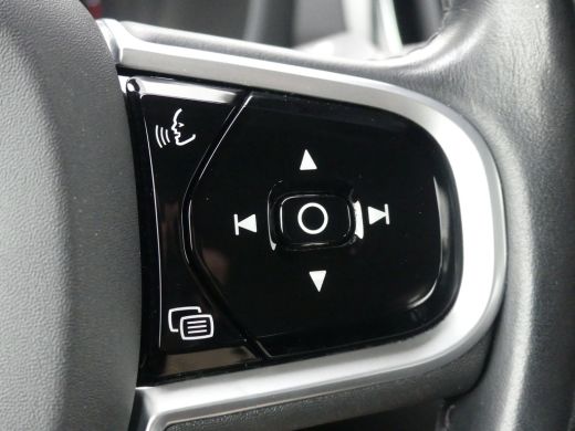 Volvo  V60 2.0 B3 Momentum Advantage | TREKHAAK | STOEL+STUUR+VOORRUITVERWARMING | LEDER | ADAPTIVE CRUISE |... ActivLease financial lease