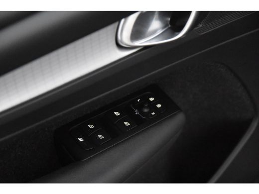 Volvo  XC40 1.5 T5 Recharge *1ste Eigenaar*Navigatie*Parkassist*Trekhaak* ActivLease financial lease