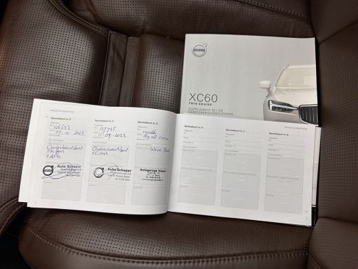 Volvo  XC60 2.0 T8 Twin Engine AWD Inscription ( Plug-in ) *PANO | LEATHER | FULL-LED | BOWERS&WILKINS | MEMO... ActivLease financial lease