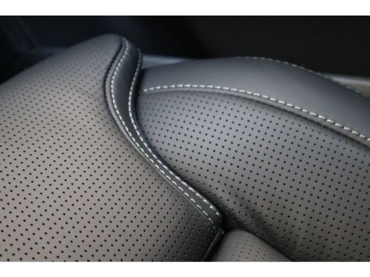 Volvo  XC90 T8 455PK Ultra Black Edition Executive | HEICO! | Trekhaak |  Luchtvering | Panormadak | 22'' | 3... ActivLease financial lease