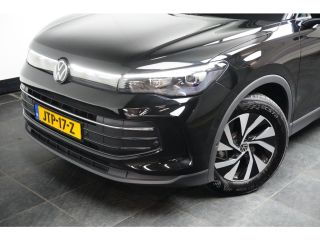 Volkswagen Tiguan 1.5 eTSI 150PK DSG-7 Life Edition | TREKHAAK | CAMERA | STANDKACHEL | STUUR + STOELVERW. | APP CO...