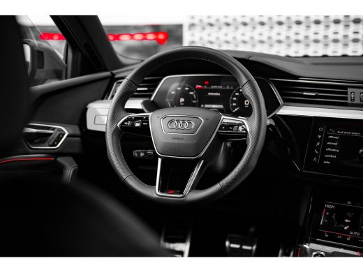 Audi Q8 Sportback e-tron 55 quattro S Edition Competition 115 kWh Audi Exclusive lak ActivLease financial lease