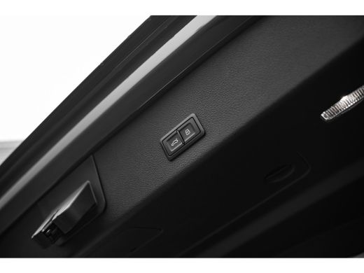 Audi Q8 Sportback e-tron 55 quattro S Edition Competition 115 kWh Audi Exclusive lak ActivLease financial lease