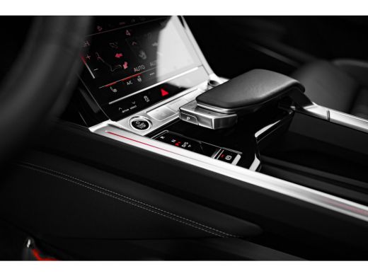 Audi Q8 Sportback e-tron 55 quattro S Edition Competition 115 kWh Audi Exclusive lak ActivLease financial lease