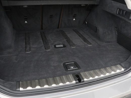 BMW 3 Serie 330i High Executive Edition | 360 Camera | Leder | Harman/Kardon | Stoelverwarming | Camera | Car... ActivLease financial lease