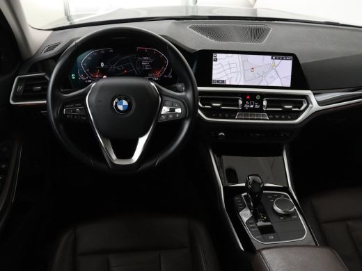 BMW 3 Serie 330i High Executive Edition | 360 Camera | Leder | Harman/Kardon | Stoelverwarming | Camera | Car... ActivLease financial lease
