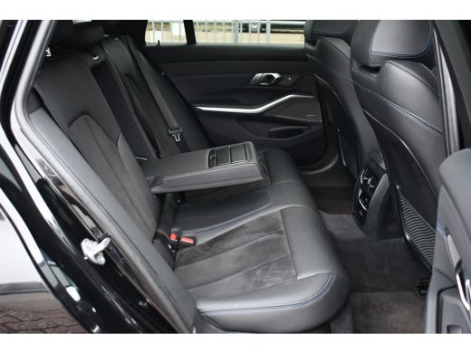 BMW 3 Serie Touring 330e M-Sport Pano ACC Trekh H/K HUD 19inch Stuurverw ActivLease financial lease
