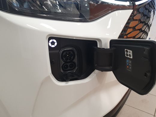 Ford E-Transit Custom 320 L1H1 65 kWh 2300kg Trekgewicht | Camera | 3-Zits | | Achteruitrijcamera | Apple Carplay/Andro... ActivLease financial lease