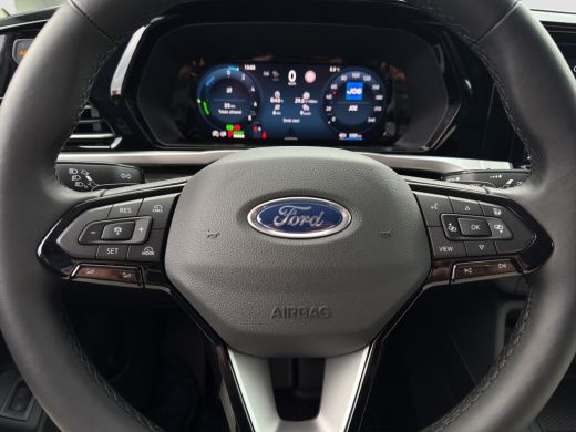 Ford Transit Connect 1.5 EcoB PHEV L2 Limited | AGR Leder | Trekhaak | Winterpack | Camera | Achteruitrijcamera | Appl... ActivLease financial lease