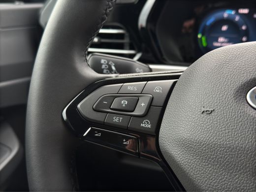 Ford Transit Connect 1.5 EcoB PHEV L2 Limited | AGR Leder | Trekhaak | Winterpack | Camera | Achteruitrijcamera | Appl... ActivLease financial lease