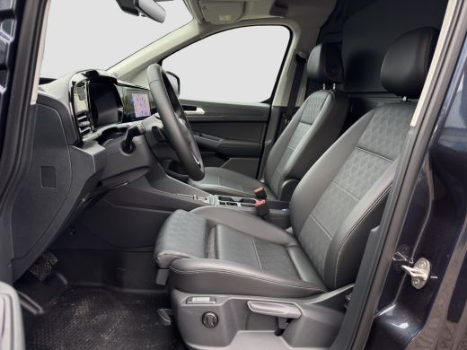 Ford Transit Connect 1.5 EcoB PHEV L2 Limited | AGR Leder | Trekhaak | Winterpack | Camera | Achteruitrijcamera | Appl... ActivLease financial lease