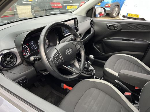 Hyundai i10 1.0 Comfort | Apple Carplay - Android Auto | All-season banden | Rijklaarprijs! ActivLease financial lease