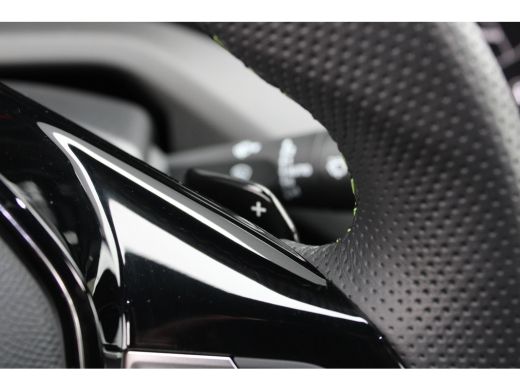 Peugeot 308 SW 1.2 Hybrid 136 e-DCS6 GT | Automaat | Navigatie | Camera | Panorama/schuifdak | 18" Inch licht... ActivLease financial lease