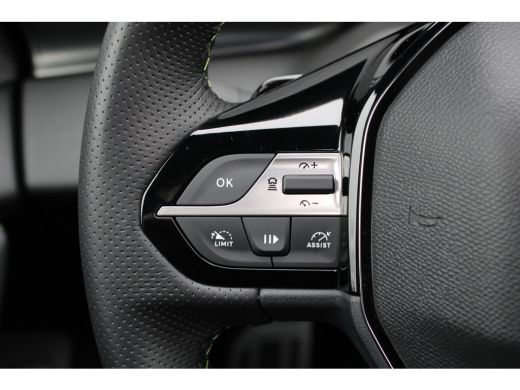 Peugeot 308 SW 1.2 Hybrid 136 e-DCS6 GT | Automaat | Navigatie | Camera | Panorama/schuifdak | 18" Inch licht... ActivLease financial lease