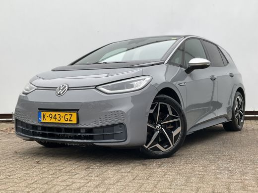Volkswagen ID.3 First Plus 58 kWh Carplay Adap.Cruise Camera Stoel/Stuurverw Keyless Led NL-Auto! ActivLease financial lease