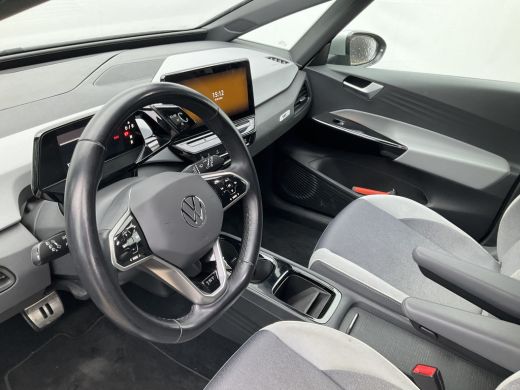 Volkswagen ID.3 First Plus 58 kWh Carplay Adap.Cruise Camera Stoel/Stuurverw Keyless Led NL-Auto! ActivLease financial lease