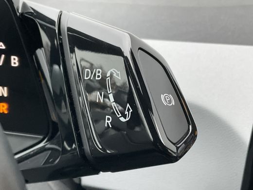 Volkswagen ID.3 First Plus 58 kWh Carplay Adap.Cruise Camera Stoel/Stuurverw Keyless Led NL-Auto! ActivLease financial lease