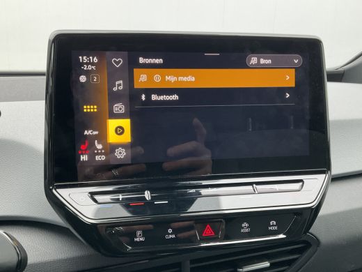Volkswagen ID.3 First Plus 58 kWh Carplay Adap.Cruise Camera Stoel/Stuurverw Keyless Led NL-Auto! ActivLease financial lease