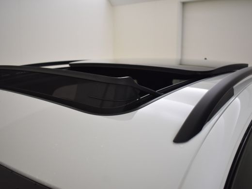 Volkswagen Tiguan 1.5 TSI eHybrid R-Line 272pk | Trekhaak | Panorama dak | Head up display | Harman kardon audio | ... ActivLease financial lease