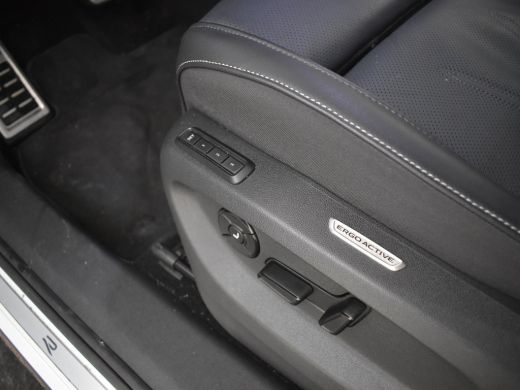 Volkswagen Tiguan 1.5 TSI eHybrid R-Line 272pk | Trekhaak | Panorama dak  | Head up display | Harman kardon audio |... ActivLease financial lease