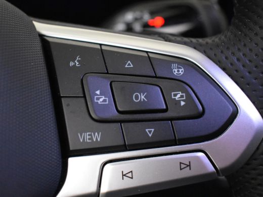 Volkswagen Tiguan 1.5 TSI eHybrid R-Line 272pk | Trekhaak | Panorama dak  | Head up display | Harman kardon audio |... ActivLease financial lease