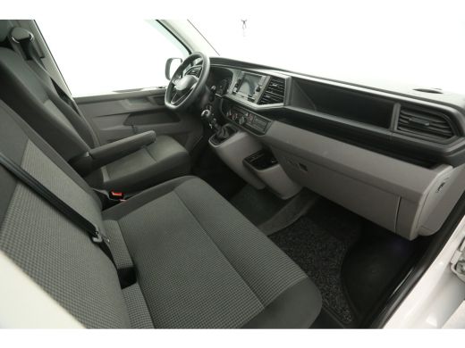 Volkswagen Transporter 2.0 TDI 150PK L1H1 | Airco | Cruise | Carplay | 3 Zits | Parkeersens. | Trekh. ActivLease financial lease