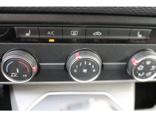 Volkswagen Transporter 2.0 TDI L2 H1 Bulli DC Automaat ActivLease financial lease