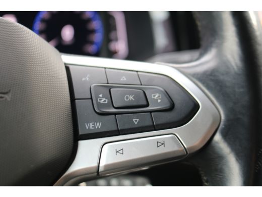 Volkswagen Transporter 2.0 TDI L2 H1 Bulli DC Automaat ActivLease financial lease