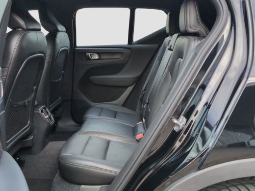 Volvo  XC40 Recharge P8 AWD R-Design | Adap. cruise control | Leder | Stoelverwarming | | Cruise control adap... ActivLease financial lease