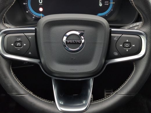 Volvo  XC40 Recharge P8 AWD R-Design | Adap. cruise control | Leder | Stoelverwarming | | Cruise control adap... ActivLease financial lease