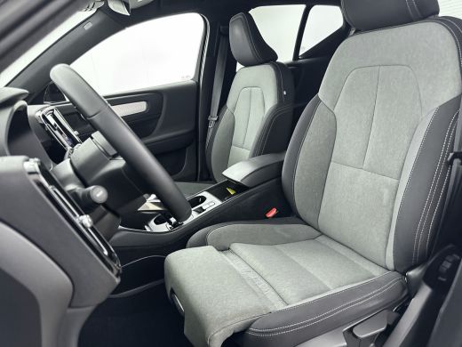Volvo  XC40 T4 Recharge Core | 18" | Stoel/Stuurverwarming | Parkeercamera | Getint Glas | Keyless | Elektris... ActivLease financial lease