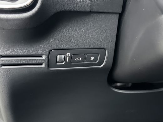 Volvo  XC40 T4 Recharge Core | 18" | Stoel/Stuurverwarming | Parkeercamera | Getint Glas | Keyless | Elektris... ActivLease financial lease
