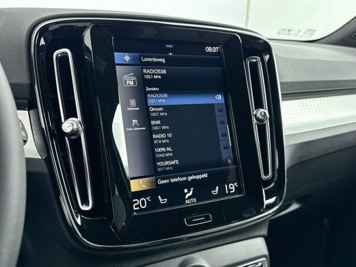 Volvo  XC40 T4 Recharge Plus Dark | 19" | Harman Kardon | Elektrisch verstelbare stoelen | Stoel/Stuurverwarm... ActivLease financial lease