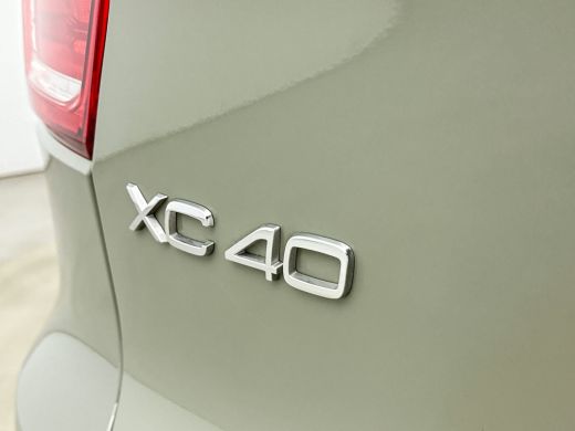 Volvo  XC40 T4 Recharge Plus Dark | 19" | Harman Kardon | Elektrisch verstelbare stoelen | Stoel/Stuurverwarm... ActivLease financial lease