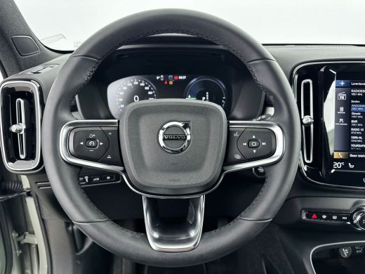Volvo  XC40 T4 Recharge Plus Dark | 19" | Harman Kardon | Elektrisch verstelbare stoelen | Stoel/Stuurverwarm... ActivLease financial lease