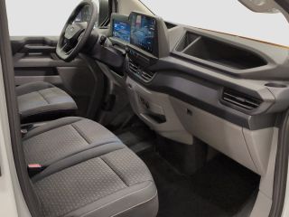 Ford E-Transit Custom 320 L1H1 65 kWh 2300kg Trekgewicht | Camera | 3-Zits | | Achteruitrijcamera | Apple Carplay/Andro...