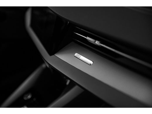 Audi A3 Sportback 30 TFSI S edition ActivLease financial lease