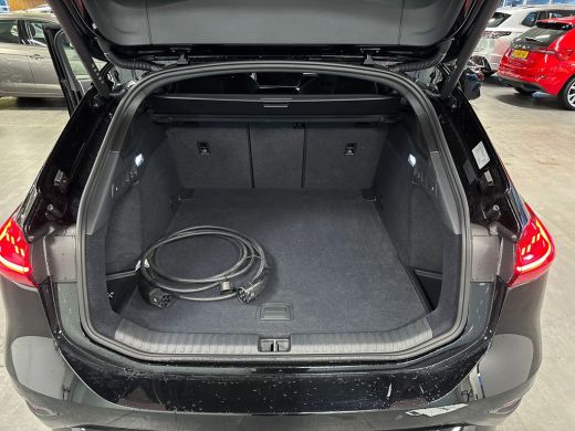 Audi A6 Avant e-tron Avant e-tron S edition 83 kWh 286pk Voorstoelen verwarmd | Top view camera | Adaptive cruise control ActivLease financial lease