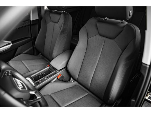 Audi Q3 35 TFSI Advanced edition | Trekhaak | ActivLease financial lease