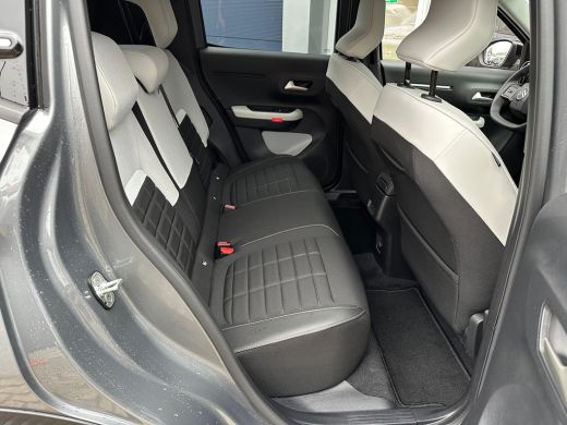 Citroën &euml;-C3 Max 113pk 44 kWh | 11 kW lader | Achterbank in delen neerklapbaar | Achteruitrijcamera ActivLease financial lease