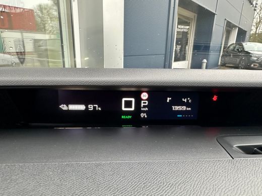 Citroën &euml;-C3 Max 113pk 44 kWh | 11 kW lader | Achterbank in delen neerklapbaar | Achteruitrijcamera ActivLease financial lease