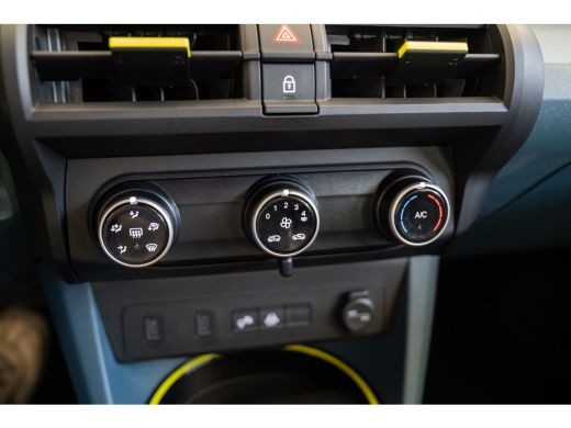 Fiat Grande Panda 1.2 Hybrid ICON | 8 Jaar Garantie | Apple Carplay & Android Auto | Airco | Cruise Controle | 16 I... ActivLease financial lease