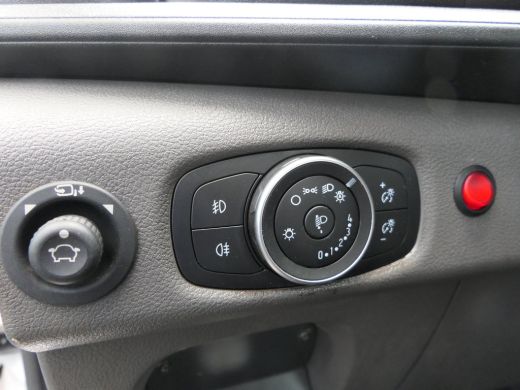 Ford Transit 470 2.0 TDCI L3H1 DC Trend RWD | DC | Trekker | Luchtremmen | 4650kg Trekgewicht | 5 Persoons | 1... ActivLease financial lease