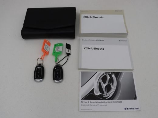 Hyundai Kona EV Comfort 64 kWh | SOH 100% | 3 Fase | Adaptive cruise | Krell Audio | Warmtepomp | Keyless | Ca... ActivLease financial lease